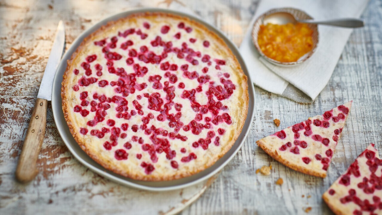 Redcurrant “Porridge Style” tart by BRAUN