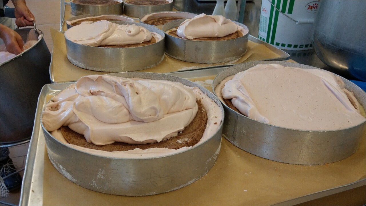 Aerated chocolate cream