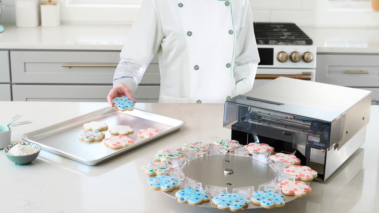 Drucken Sie Fotos, Logos und Grafiken direkt auf Kekse, Macarons, Fondant und andere Süßwaren mit Eddie® The Edible Ink Printer. Kommerzielle Qualität. Vollständig zertifiziert. Kostenloser weltweiter Versand. 