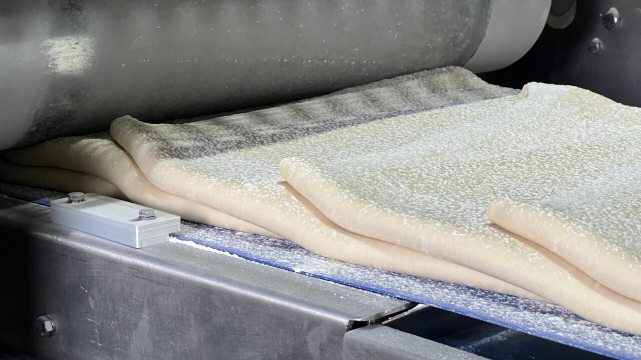 Precision-engineered dough sheeting, ensuring uniform thickness as thin as 0.6mm.