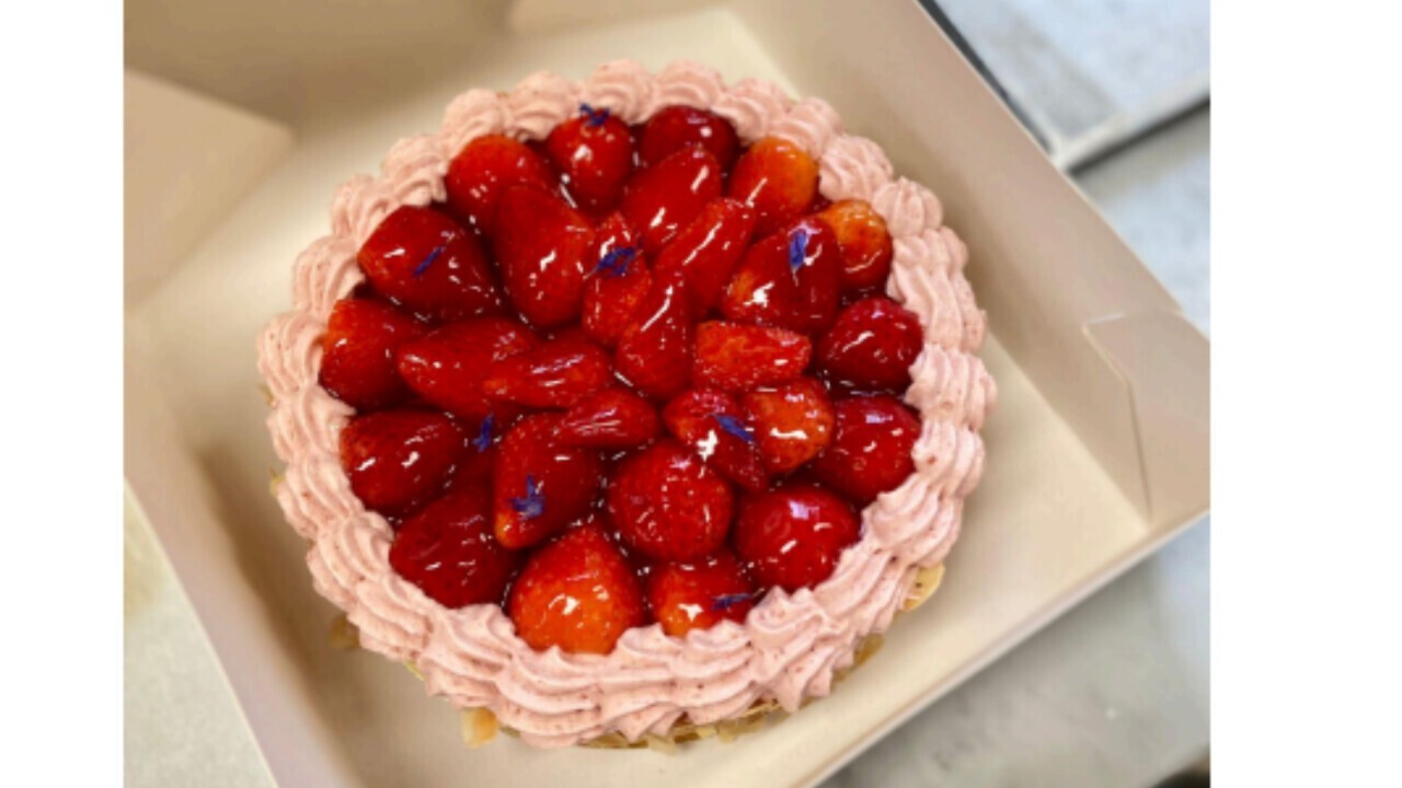 Strawberry Cake