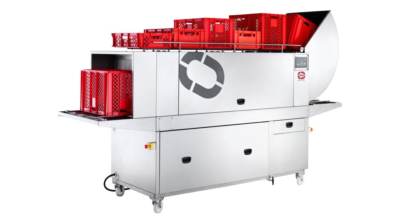 JEROS Crate Washer 220XT with One-Man Operation.