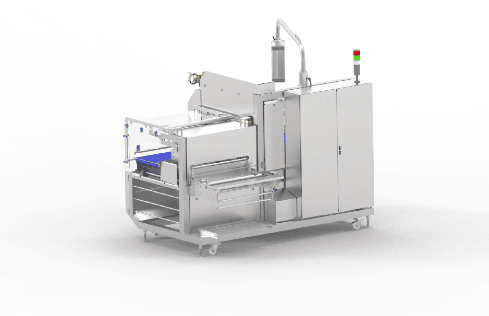 Eine industrielle Lebensmittelverarbeitungsmaschine aus Edelstahl mit Förderbändern, Bedienfeldern und Sicherheitsabdeckungen, ausgestattet mit Rädern und Kontrollleuchten, vor einem schlichten weißen Hintergrund.