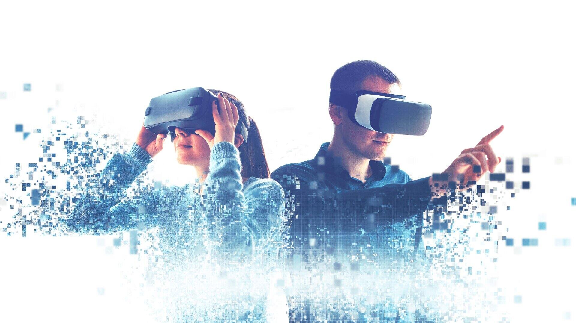 Two people wearing virtual reality headsets interact with a digital environment. The lower part of their bodies dissolves into pixelated squares, symbolizing immersion in a virtual world.