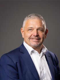 Peter Buza