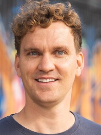 Simon Schwarz